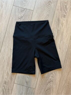 Women’s Yogalicious Lux Everyday 7” Biker Shorts - Black - Size S